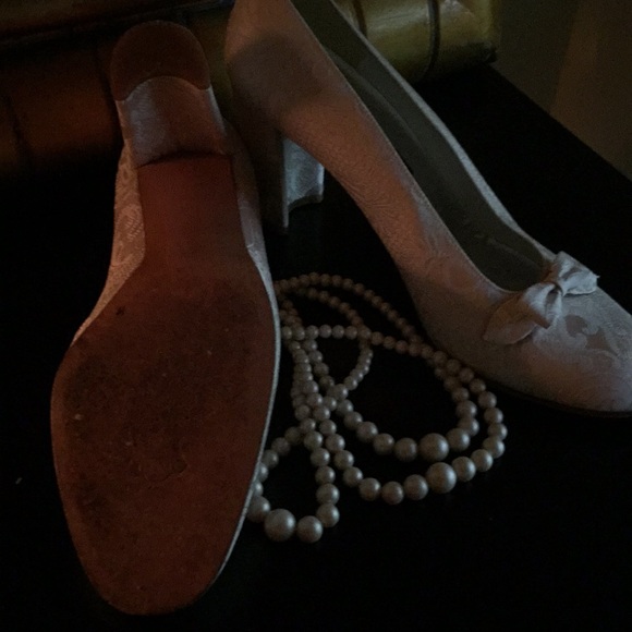 $$⬇️ Stuart Weitzmann Classy Brocade Formal Pumps - Picture 2 of 6